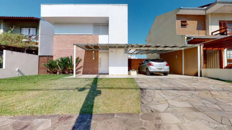 Imóvel com 3 Quartos à Venda,  em Campo Novo - Porto Alegre