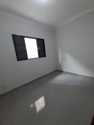 Imagem Casa com 2 Quartos à Venda, 5 m² em Jardim Itamarati - Botucatu Imagem Casa com 2 Quartos à Venda, 5 m² em Jardim Itamarati - Botucatu