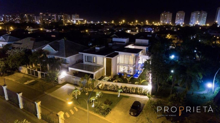 Imagem Casa de Condomínio com 5 Quartos à Venda, 800 m² em Barra Da Tijuca - Rio De Janeiro Imagem Casa de Condomínio com 5 Quartos à Venda, 800 m² em Barra Da Tijuca - Rio De Janeiro