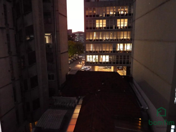 Imagem Apartamento com 3 Quartos à Venda, 108 m² em Centro Histórico - Porto Alegre Imagem Apartamento com 3 Quartos à Venda, 108 m² em Centro Histórico - Porto Alegre