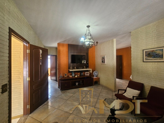 Casa com 4 Quartos à Venda, 260 m² em Copacabana - Belo Horizonte