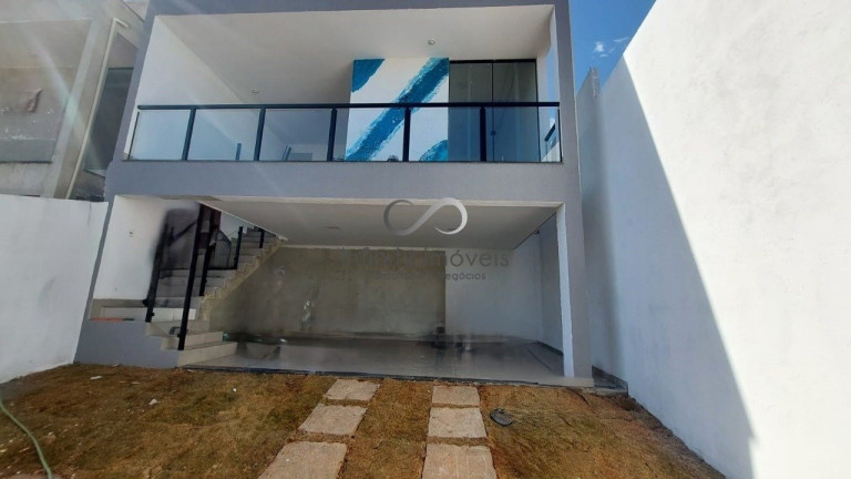 Casa com 3 Quartos à Venda, 280 m² em Shalimar - Lagoa Santa