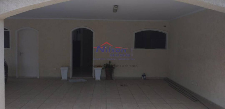 Imagem Casa com 5 Quartos à Venda,  em Guarulhos