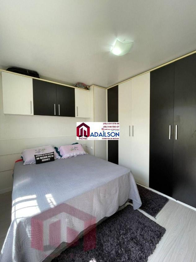 Imagem Imóvel com 3 Quartos à Venda, 1 m²