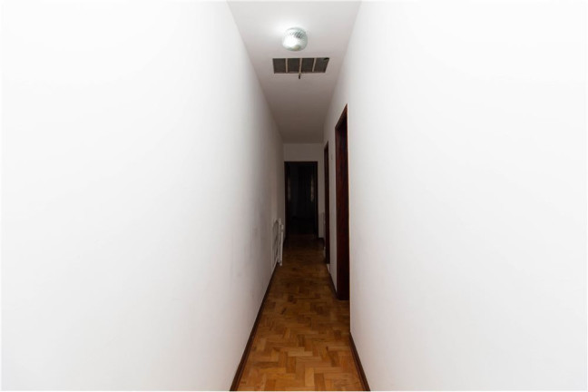 Imagem Casa com 4 Quartos à Venda, em Jardim Aeroporto - São Paulo Imagem Casa com 4 Quartos à Venda, em Jardim Aeroporto - São Paulo