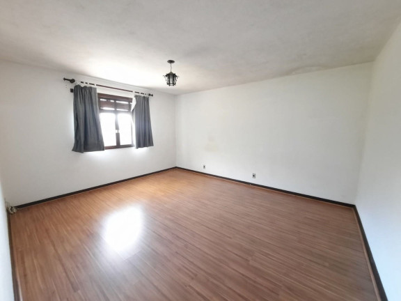Imagem Casa com 4 Quartos à Venda, 229 m² em Parque Do Ingá - Teresópolis