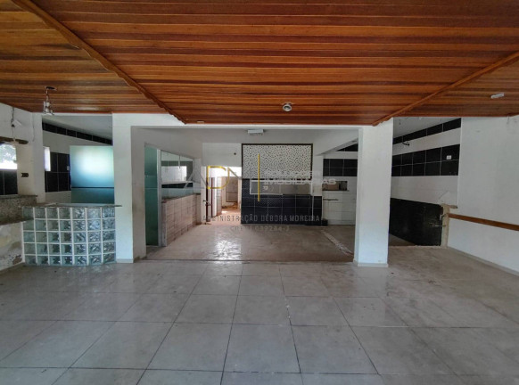 Sala Comercial à Venda, 650 m² em Vila São Lúcio - Botucatu