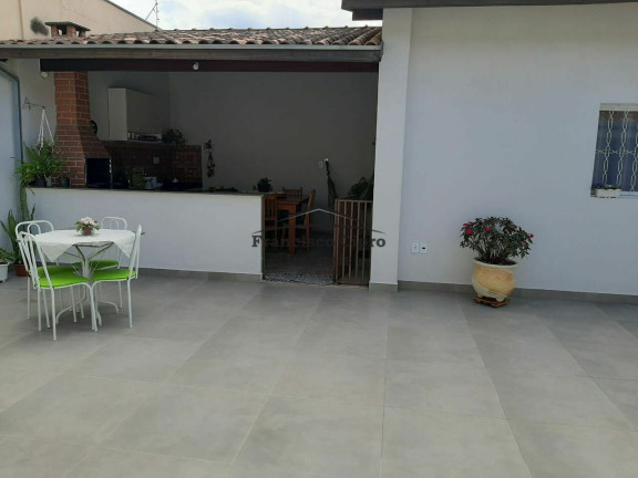 Imagem Casa com 3 Quartos à Venda, 171 m² em Carangola - Pindamonhangaba Imagem Casa com 3 Quartos à Venda, 171 m² em Carangola - Pindamonhangaba