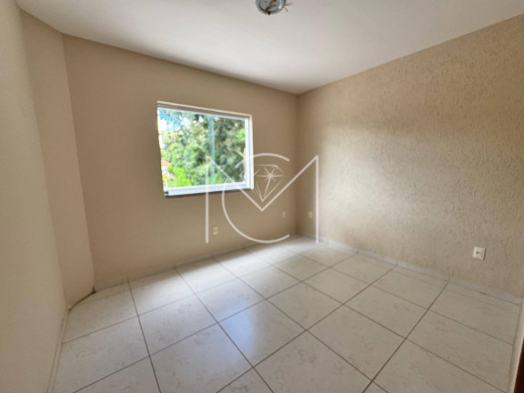 Imagem Casa com 5 Quartos à Venda, 350 m² em Clube Dos 200 - Esmeraldas Imagem Casa com 5 Quartos à Venda, 350 m² em Clube Dos 200 - Esmeraldas