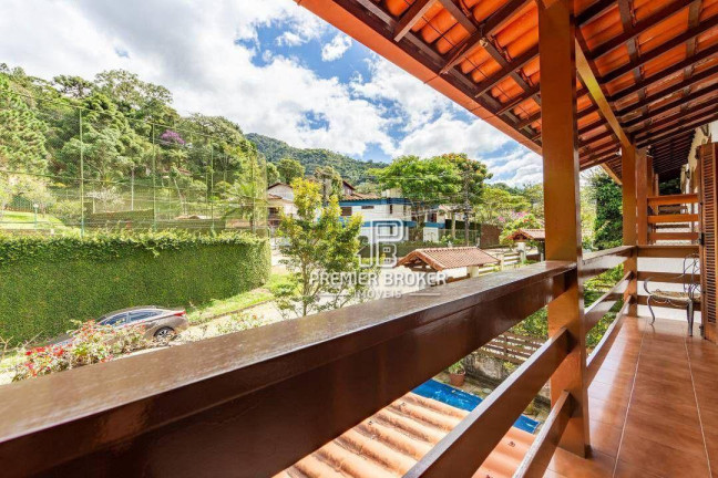 Imagem Casa com 4 Quartos à Venda, 174 m² em  Alto - Teresópolis