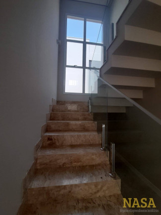Imagem Casa com 3 Quartos à Venda, 365 m² em Jardim Itália - Cuiabá