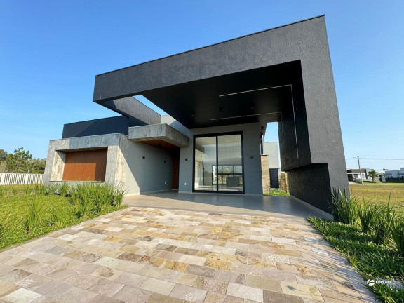 Imagem Casa de Condomínio com 4 Quartos à Venda, 190 m² em Arroio Teixeira - Capão Da Canoa