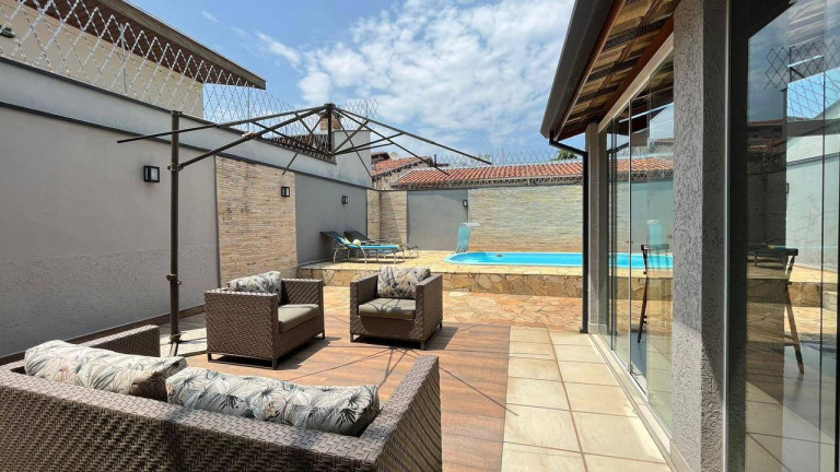 Imagem Sobrado com 3 Quartos à Venda, 180 m² em Jardim Hípica Pinheiro - Taubaté