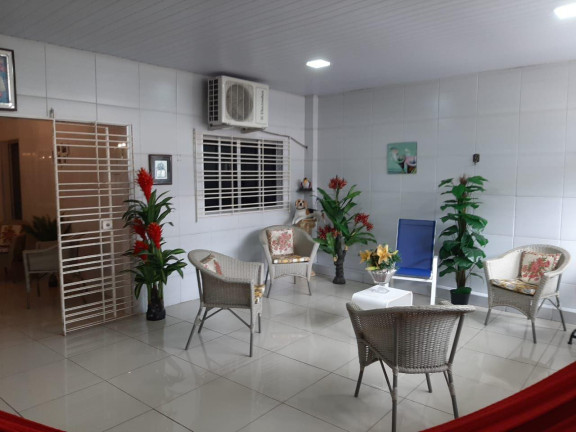 Imagem Casa com 3 Quartos à Venda, 220 m² em Engenho Do Meio - Recife Imagem Casa com 3 Quartos à Venda, 220 m² em Engenho Do Meio - Recife