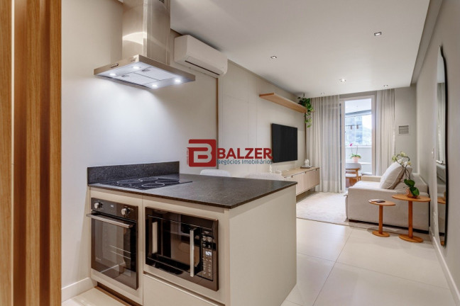 Imagem Apartamento com 1 Quarto à Venda, 63 m² em Centro - Florianópolis