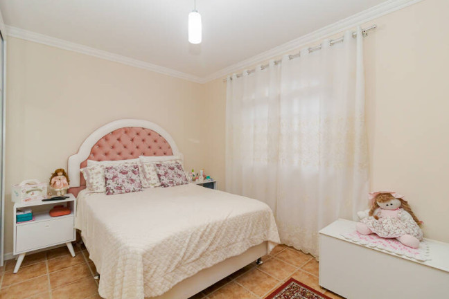 Imagem Casa com 3 Quartos à Venda, 140 m² em Guaíra - Curitiba