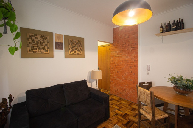 Imagem Imóvel com 1 Quarto à Venda,  em Moinhos De Vento - Porto Alegre
