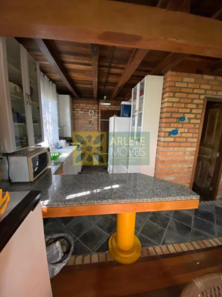 Imagem Casa com 6 Quartos à Venda, 420 m² em Araça - Porto Belo Imagem Casa com 6 Quartos à Venda, 420 m² em Araça - Porto Belo