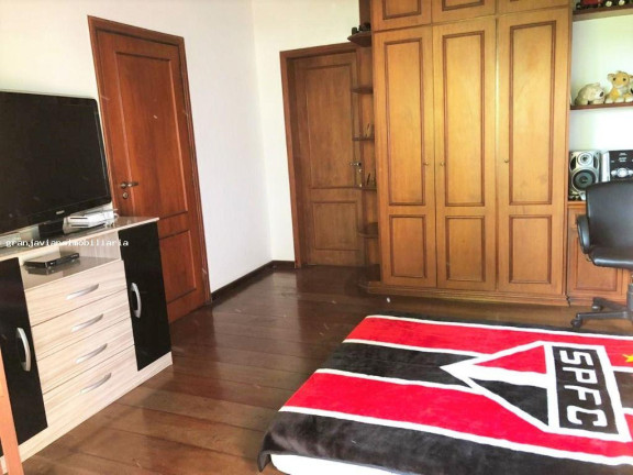 Imagem Casa à Venda, em São Paulo 2 - Cotia Imagem Casa à Venda, em São Paulo 2 - Cotia