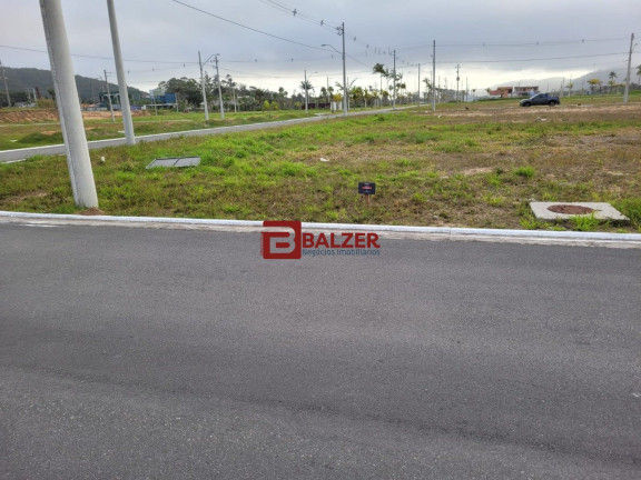 Imagem Terreno à Venda, 476 m² em Vargem Grande - Florianópolis Imagem Terreno à Venda, 476 m² em Vargem Grande - Florianópolis