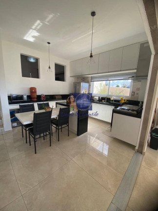 Imagem Casa com 4 Quartos à Venda, 170 m² em Ninho Verde - Pardinho