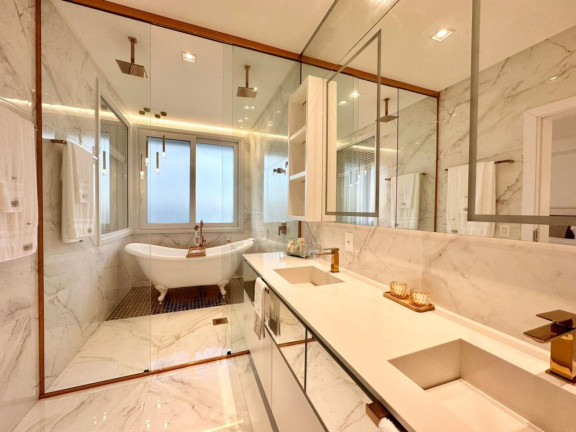 Imagem Casa com 5 Quartos à Venda, em -- - Capao Da Canoa Imagem Casa com 5 Quartos à Venda, em -- - Capao Da Canoa