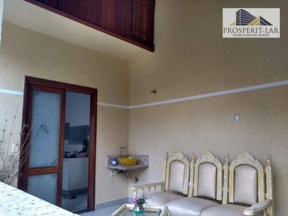 Imagem Sobrado com 3 Quartos à Venda, 305 m² em Jardim Santa Clara - Guarulhos Imagem Sobrado com 3 Quartos à Venda, 305 m² em Jardim Santa Clara - Guarulhos