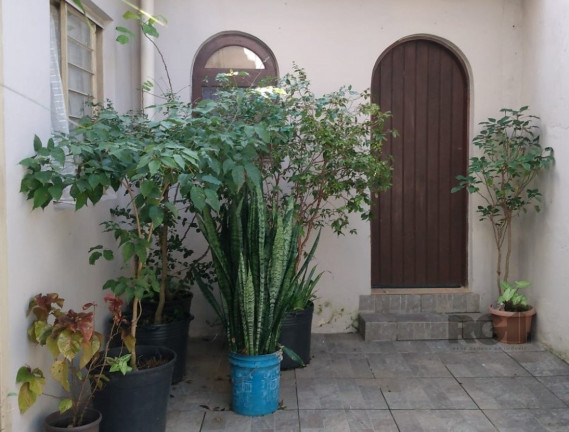 Imagem Casa com 1 Quarto para Alugar, 139 m² em Jardim Botânico - Porto Alegre Imagem Casa com 1 Quarto para Alugar, 139 m² em Jardim Botânico - Porto Alegre