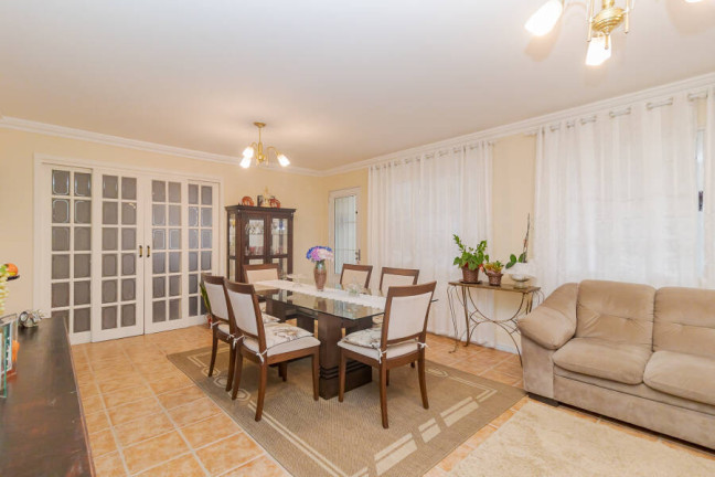 Imagem Casa com 3 Quartos à Venda, 140 m² em Guaíra - Curitiba