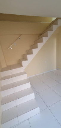 Imagem Casa com 1 Quarto para Alugar, 120 m² Imagem Casa com 1 Quarto para Alugar, 120 m²