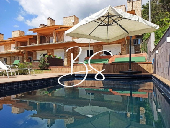 Casa com 5 Quartos à Venda, 180 m² em Centro - Garopaba