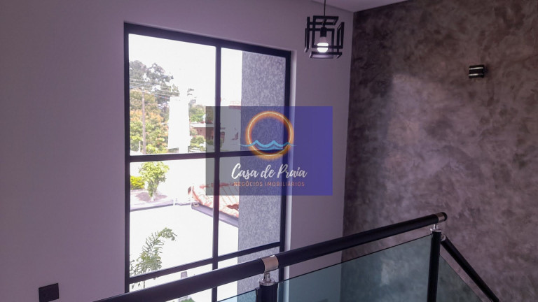 Imagem Sobrado com 4 Quartos à Venda, 210 m² em Estância São José - Peruíbe