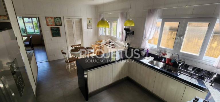 Imagem Casa de Condomínio com 4 Quartos à Venda, 338 m² em Jardim Indaiá - Embu Das Artes