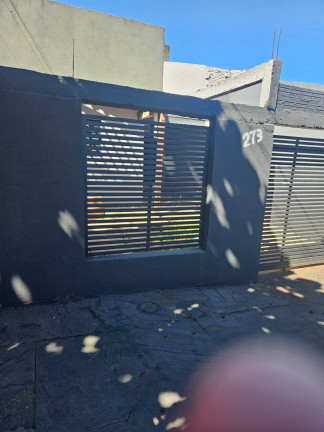 Imagem Casa com 2 Quartos para Alugar, em Arapongas Imagem Casa com 2 Quartos para Alugar, em Arapongas