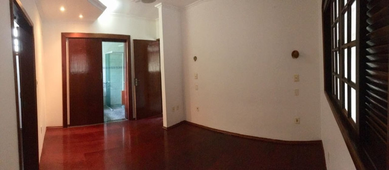 Imagem Casa com 3 Quartos à Venda, 300 m² em Santana - Pindamonhangaba
