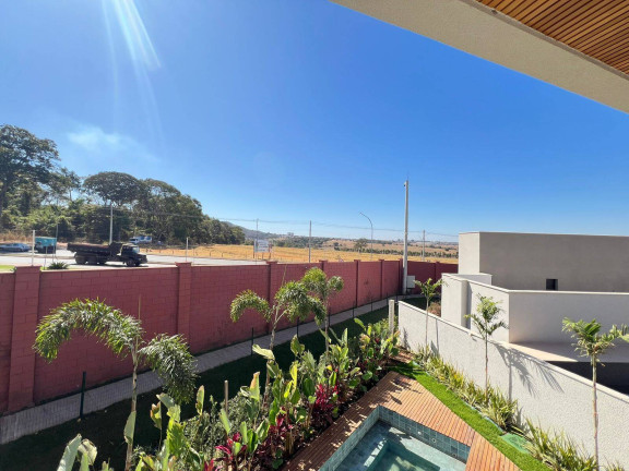 Imagem Casa com 4 Quartos à Venda, 314 m² em Jardins Bolonha - Senador Canedo Imagem Casa com 4 Quartos à Venda, 314 m² em Jardins Bolonha - Senador Canedo