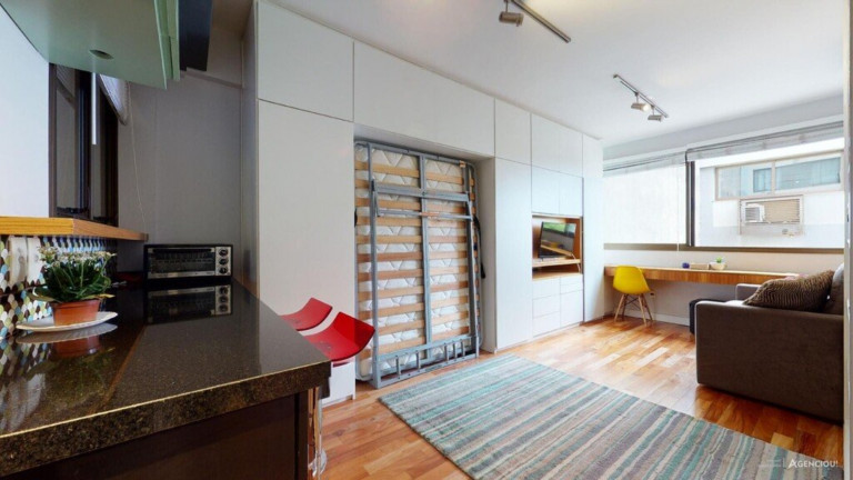Imagem Imóvel com 1 Quarto à Venda, 30 m² em Centro Histórico - Porto Alegre Imagem Imóvel com 1 Quarto à Venda, 30 m² em Centro Histórico - Porto Alegre