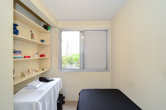 Imagem Apartamento com 3 Quartos à Venda, 72 m² em Moema - São Paulo