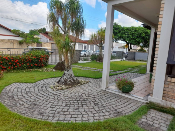 Imagem Casa com 4 Quartos à Venda, 714 m² em Centro - Tijucas Imagem Casa com 4 Quartos à Venda, 714 m² em Centro - Tijucas