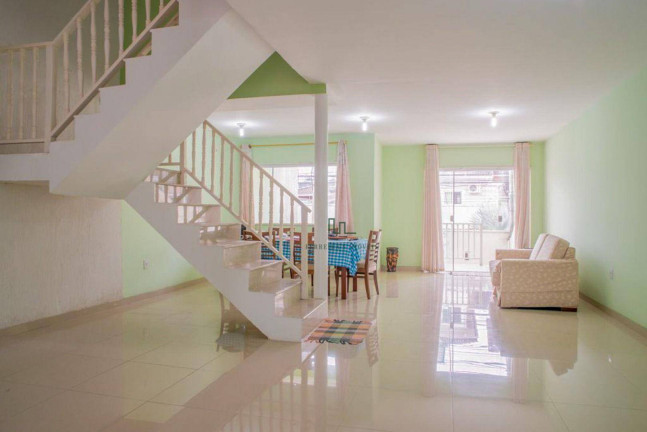 Casa com 3 Quartos à Venda, 150 m² em Piratininga - Niterói