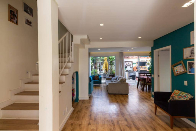 Imagem Casa com 3 Quartos à Venda, 126 m² em Jardim Monte Kemel - São Paulo