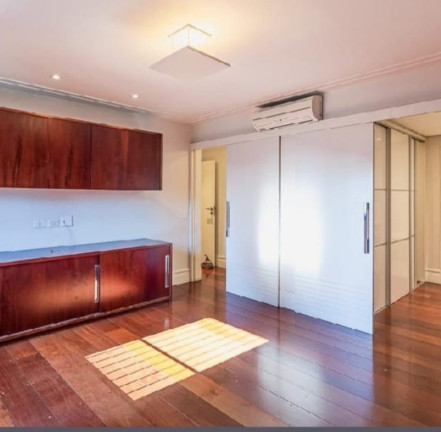Imagem Imóvel com 3 Quartos à Venda, 230 m² em Moema - São Paulo Imagem Imóvel com 3 Quartos à Venda, 230 m² em Moema - São Paulo