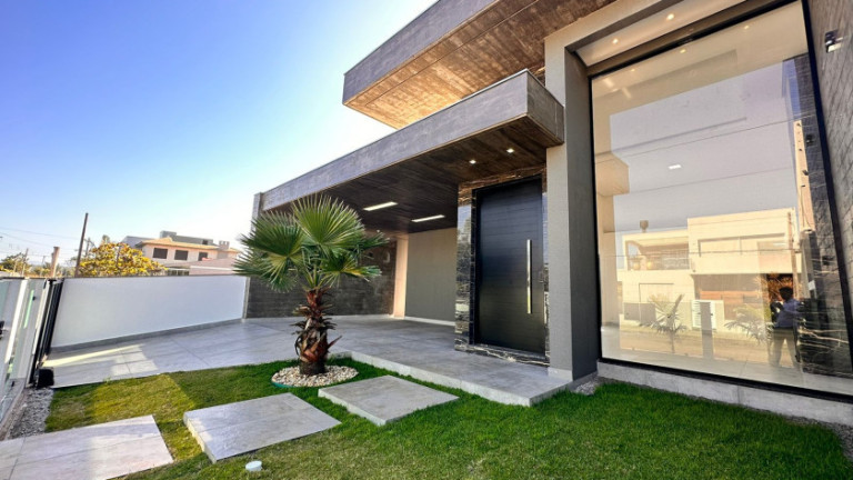 Casa com 3 Quartos à Venda, 180 m² em Balneário Rosa Do Mar - Passo De Torres