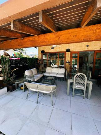 Imagem Casa com 3 Quartos para Temporada, 390 m² em Bertioga