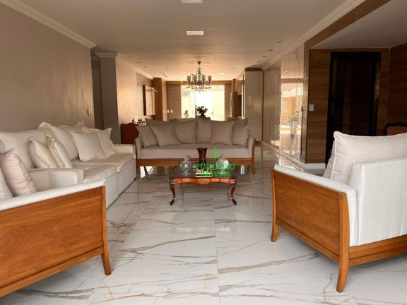 Casa com 4 Quartos à Venda, 442 m² em Itaipu - Niterói