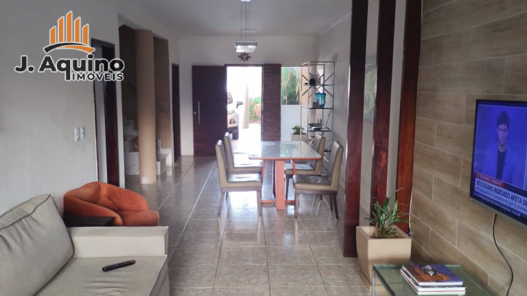 Imagem Casa com 3 Quartos à Venda, em Sapiranga - Fortaleza Imagem Casa com 3 Quartos à Venda, em Sapiranga - Fortaleza