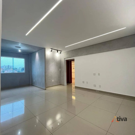 Imagem Apartamento com 3 Quartos à Venda, 107 m²