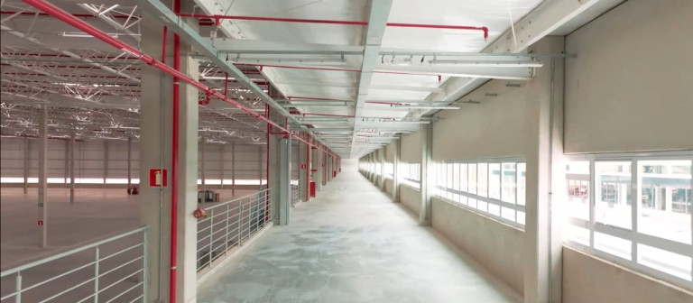 Imagem Imóvel para Alugar, 4.214 m² em Quinhaú - Embu Das Artes Imagem Imóvel para Alugar, 4.214 m² em Quinhaú - Embu Das Artes