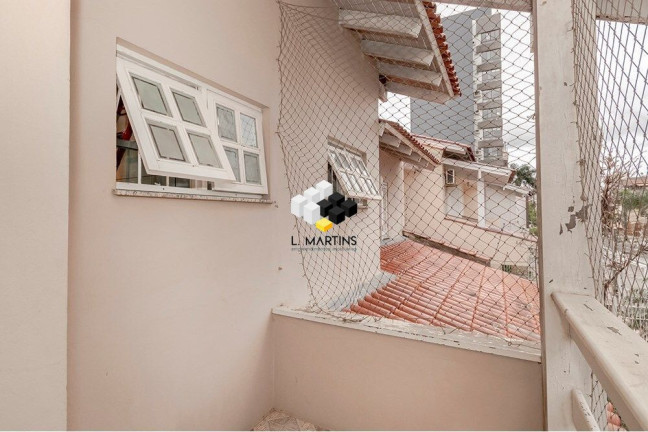 Imagem Casa com 4 Quartos à Venda, 233 m² em Jardim Itu - Porto Alegre Imagem Casa com 4 Quartos à Venda, 233 m² em Jardim Itu - Porto Alegre