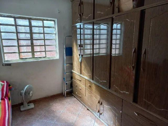 Imagem Casa com 4 Quartos à Venda, 90 m² em Vila Maria - Botucatu